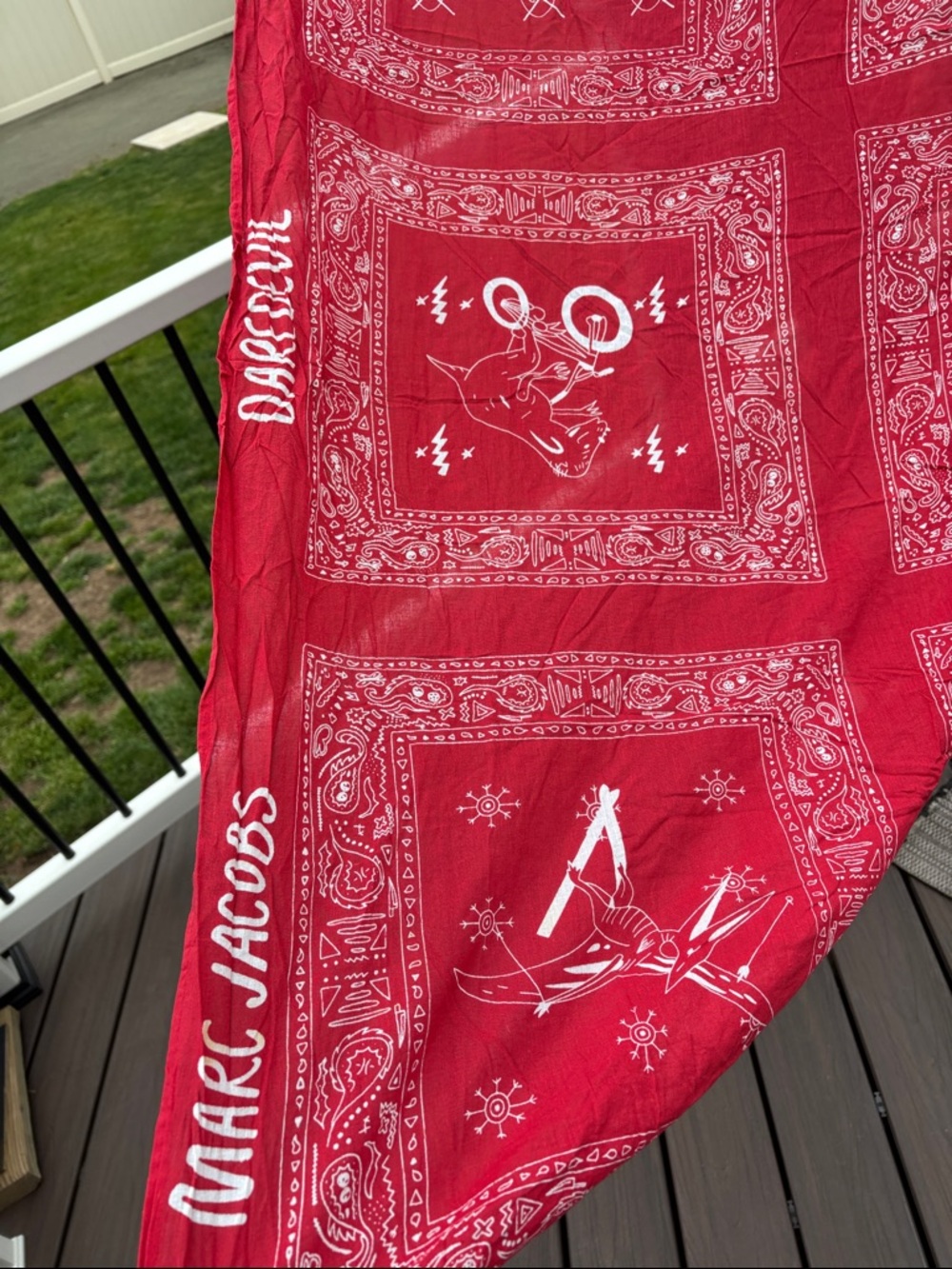 Marc Jacobs Red Graphic DINOSAURS DAREDEVIL Bandana Print Scarf-RARE - Picture 7 of 9